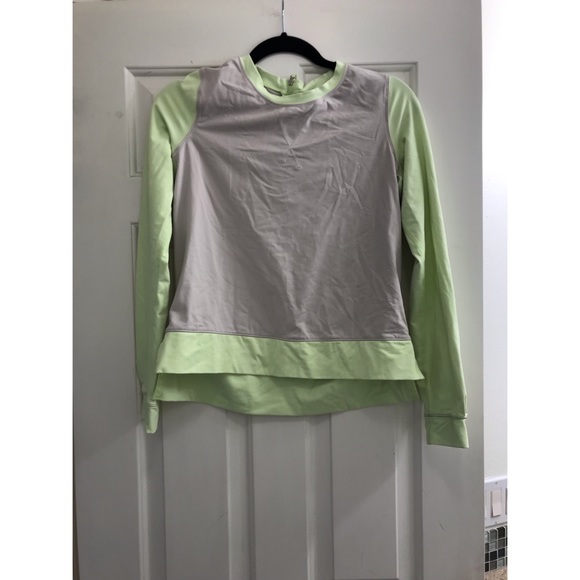 lululemon athletica Tops - Lululemon Run Warm Up Crew sz 6